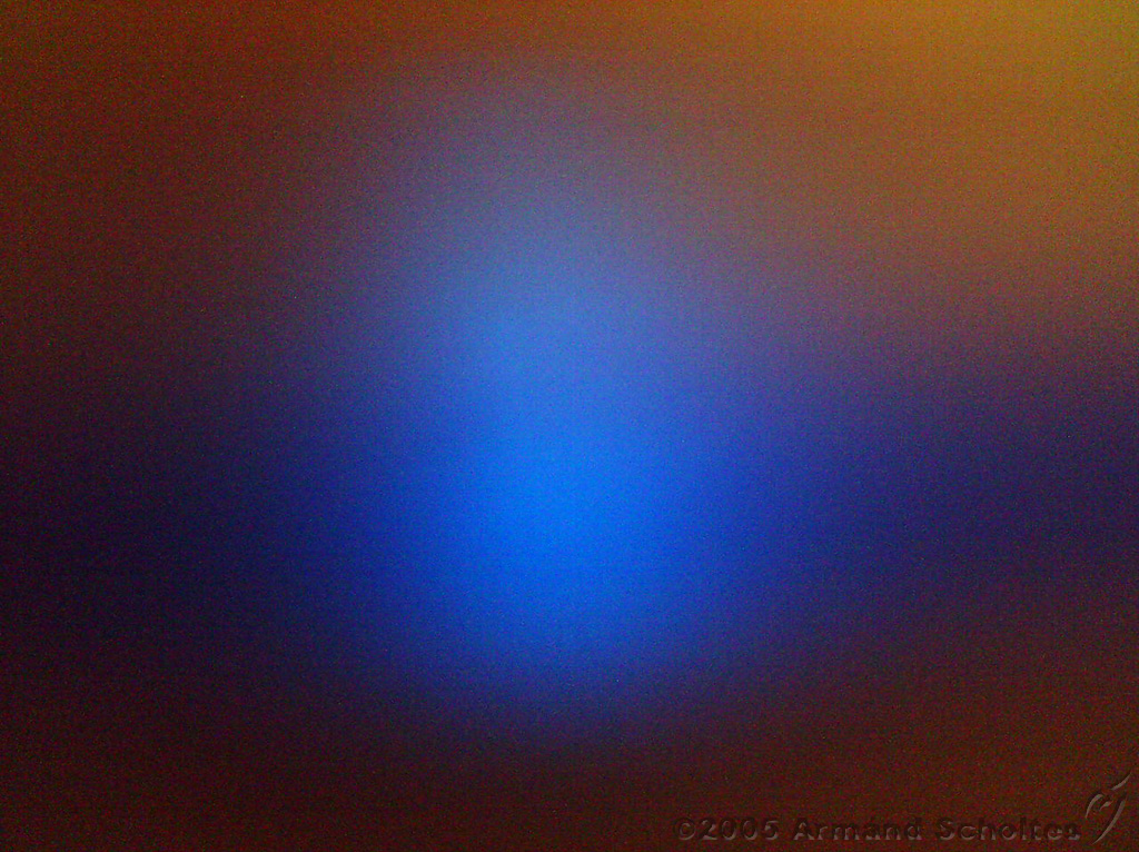 2005-03-01_Blauwe_led_van_USB-HD_casing.jpg