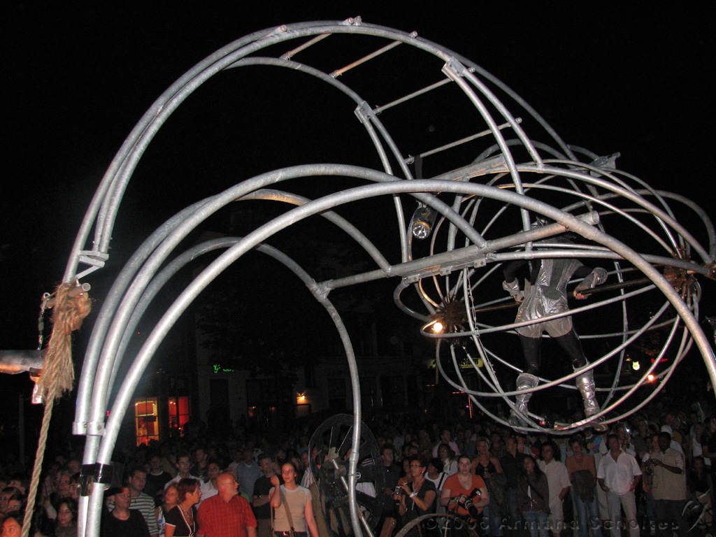 Close-Act_50.jpg