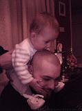 2006-01-15_Bjorn_eats_daddy_Olav_1