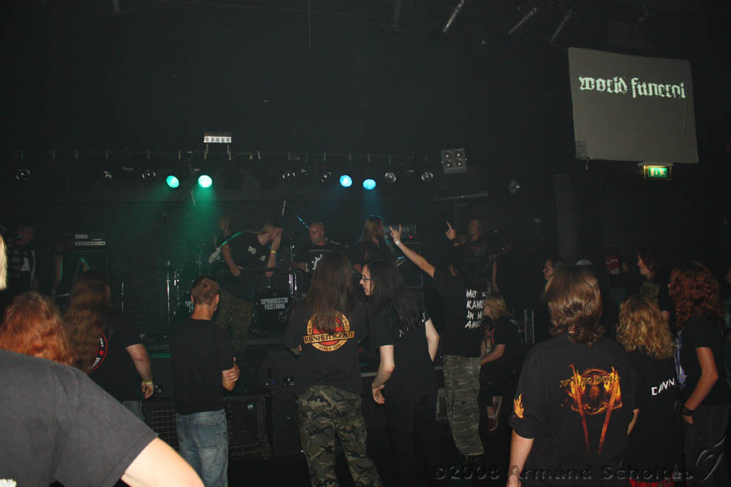 springstof_028_world_funeral.jpg