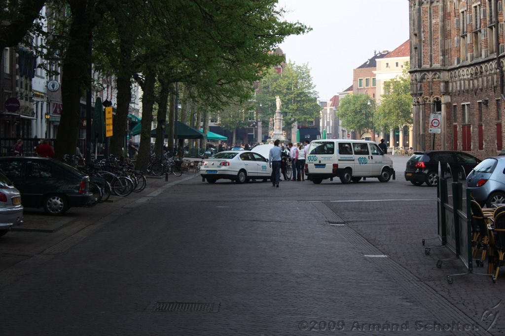 2009-04-13_Taxi_Knuffelt_Paaltje_001.jpg