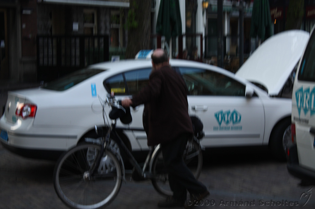 2009-04-13_Taxi_Knuffelt_Paaltje_003.jpg