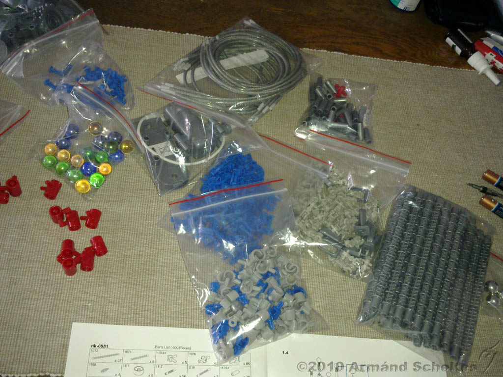 TechnoBalls-002.jpg