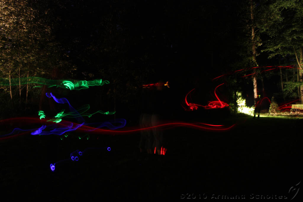 FrisbeeGlowSticks-008.jpg
