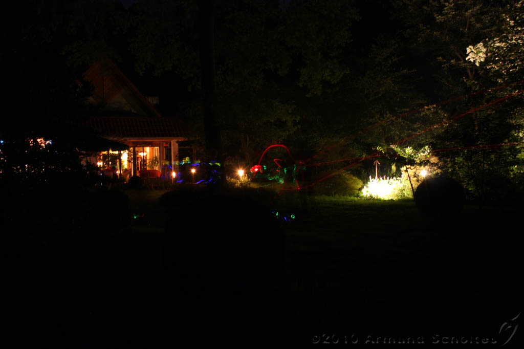 FrisbeeGlowSticks-011.jpg