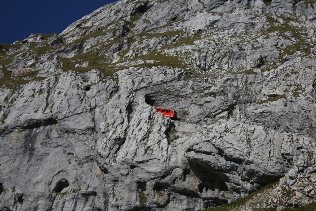 Swiss_2011-09-12-1210_0300_AS.jpg