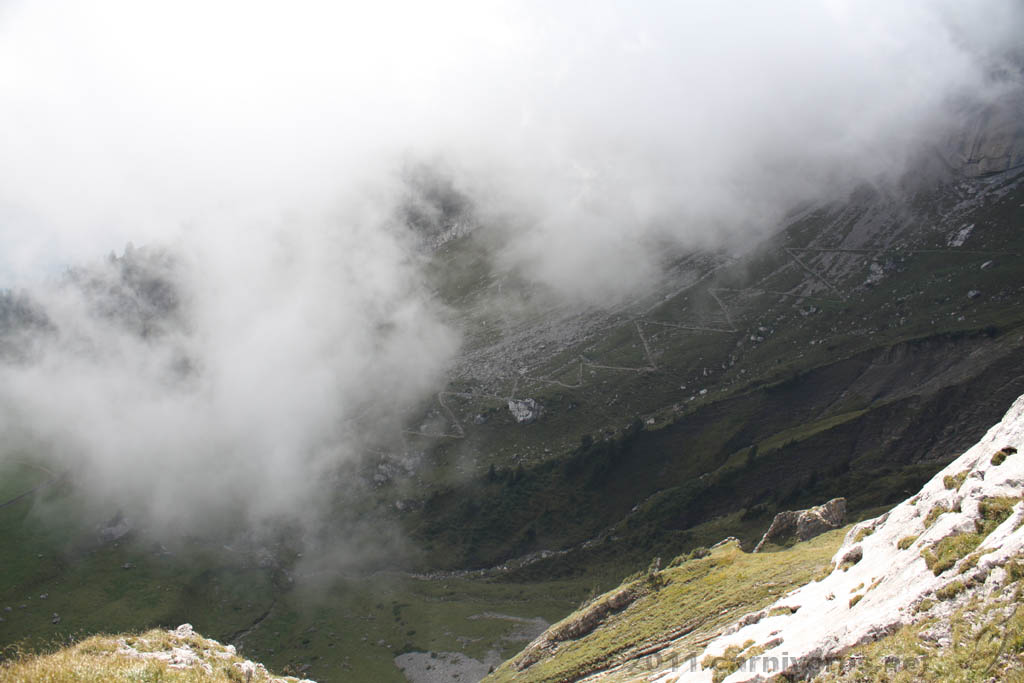 Swiss_2011-09-12-1212_0305_AS.jpg