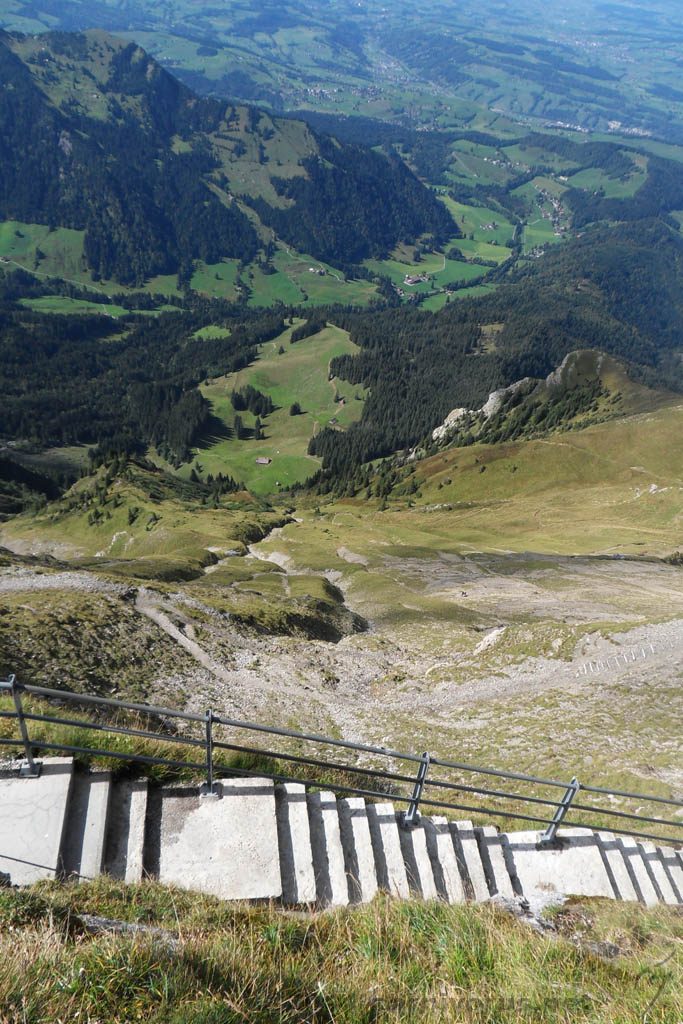 Swiss_2011-09-12-1452_0209_JL.jpg - SAMSUNG DIGITAL CAMERA