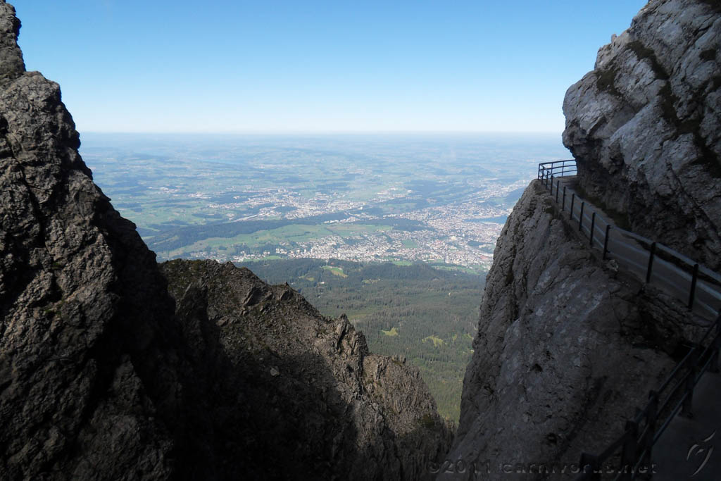 Swiss_2011-09-12-1459_0214_JL.jpg - SAMSUNG DIGITAL CAMERA